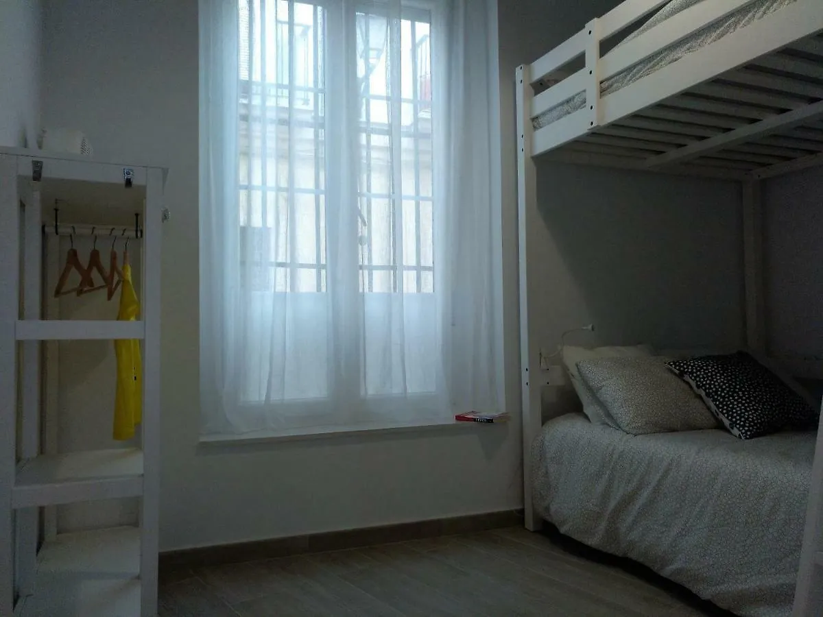La Caleta De Cadiz Wifi Apartment 0*,